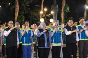 Gubernur Khofifah Lepas Tim Yankes Bergerak ke Pulau Kangean