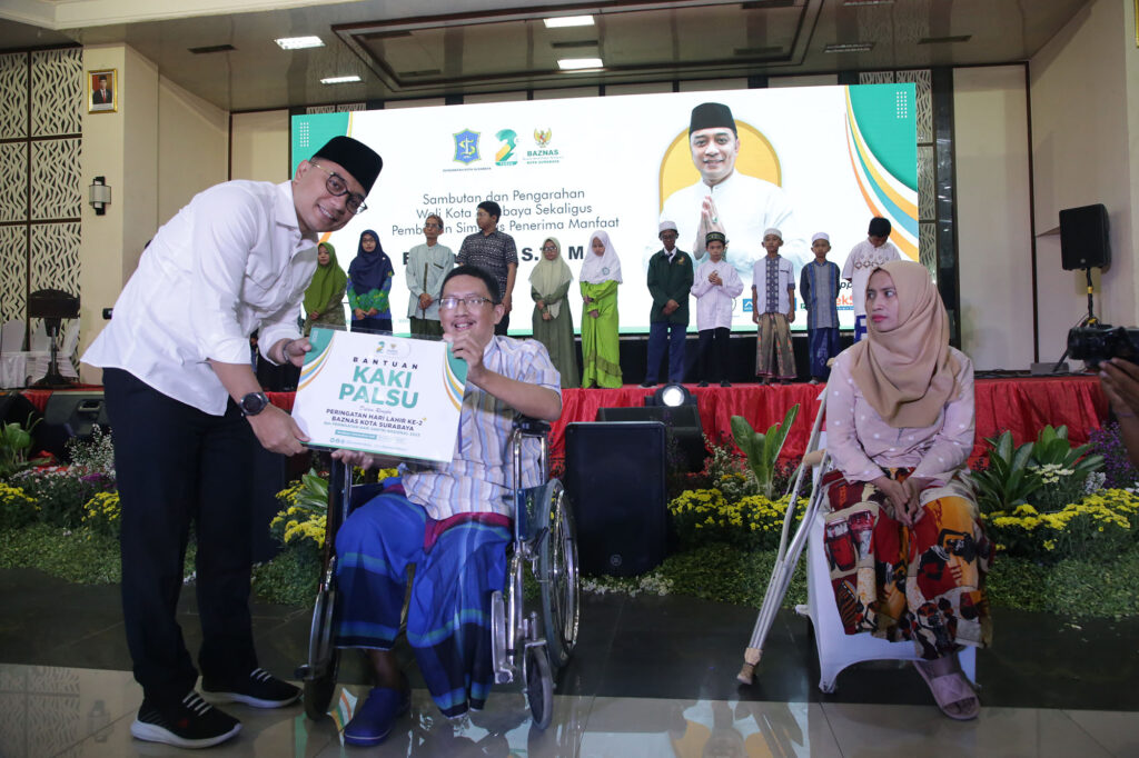 Wali Kota Eri Cahyadi Dukung Baznas Surabaya Bantu Biaya Pendidikan Pondok Pesantren