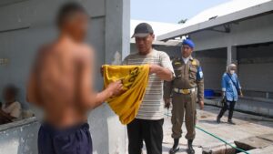 Usai Dibina di Liponsos, Pemkot Surabaya Pulangkan Pengemis Viral ke Daerah Asal