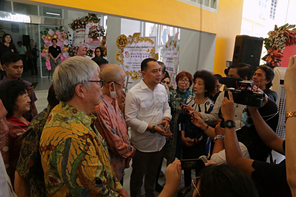 Wali Kota Eri Cahyadi Resmikan Gedung Baru Sekolah Tiga Bahasa Khay Ming