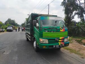 Terlindas Dump Truck Muatan Pasir, Siswa SMP di Kediri Meregang Nyawa