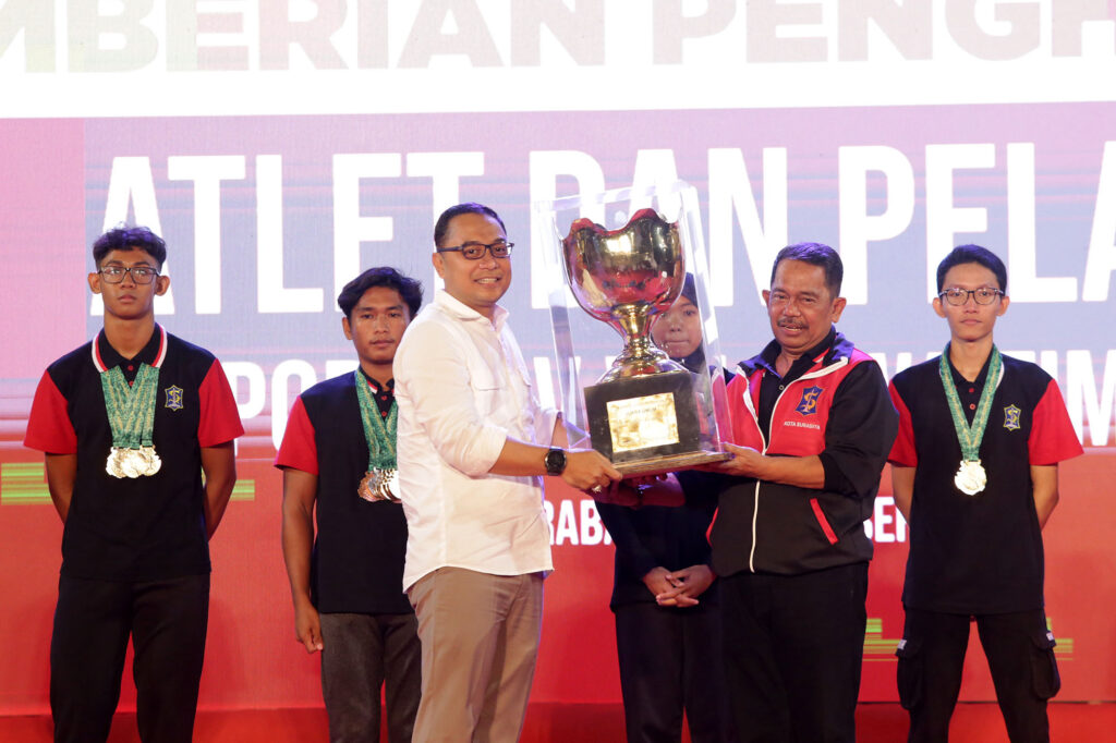Surabaya 8 Kali Juara Umum Porprov Jatim, Wali Kota Eri Beri Reward 577 Atlet dan 190 Pelatih
