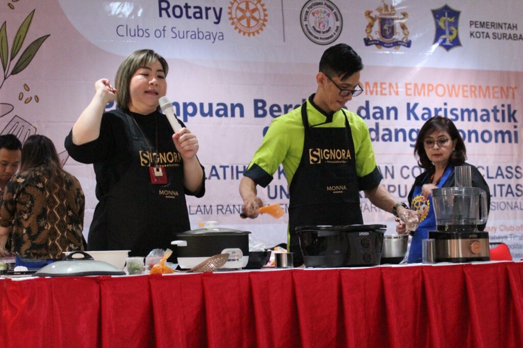 Pemkot Surabaya Gelar Pelatihan Memasak untuk Perempuan Disabilitas