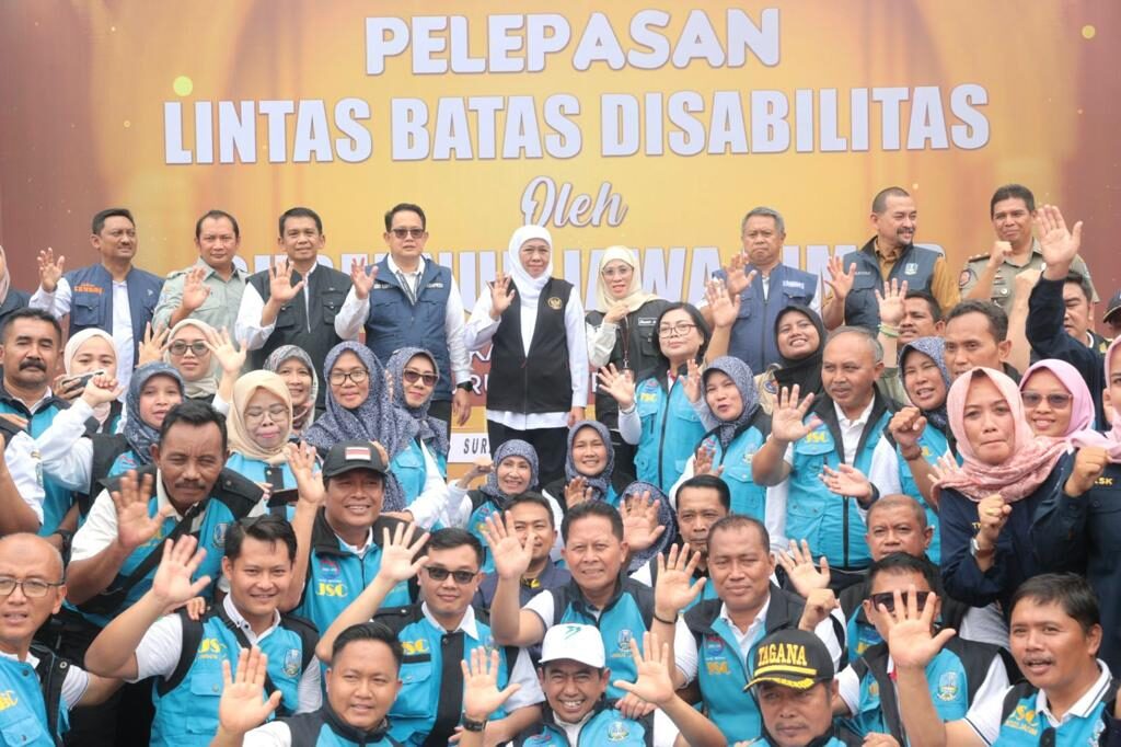 Gubernur Khofifah Lepas Keberangkatan Lintas Batas Disabilitas Jatim