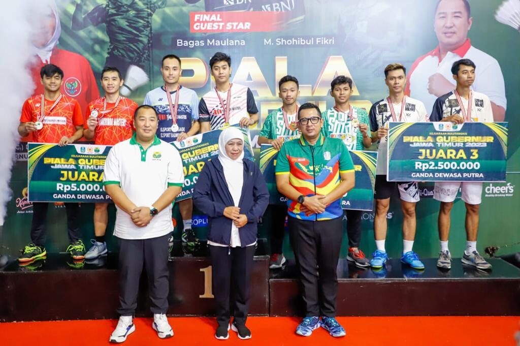 Kejuaraan Bulutangkis Tingkat Nasional Piala Gubernur Jatim : Ajang Tingkatkan Prestasi dan Tingkatkan Sportivitas