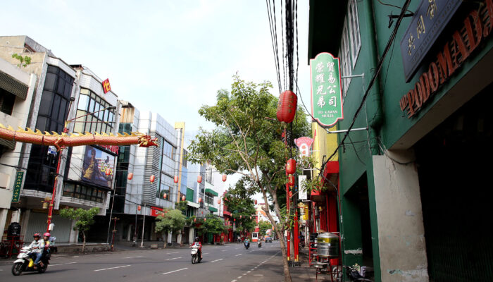 Perkuat Nuansa Chinatown di Kya-Kya Kembang Jepun, Pemkot Surabaya Pasang Papan Bahasa Mandarin
