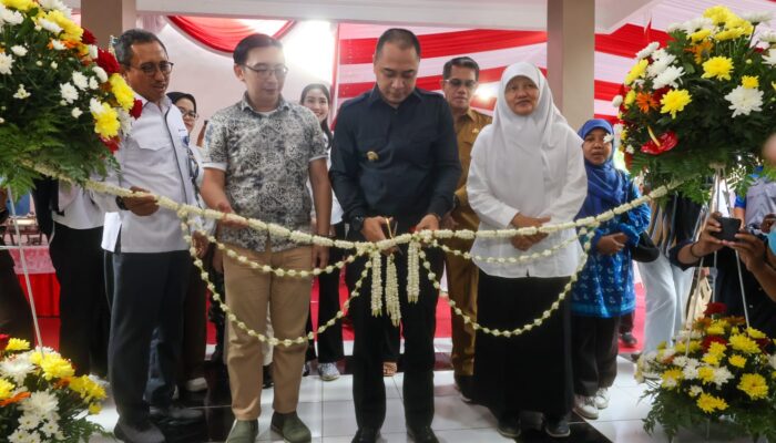 Resmikan Kantor Kecamatan dan SWK Krembangan Surabaya, Wali Kota Eri Minta dijaga dan dimanfaatkan dengan Baik