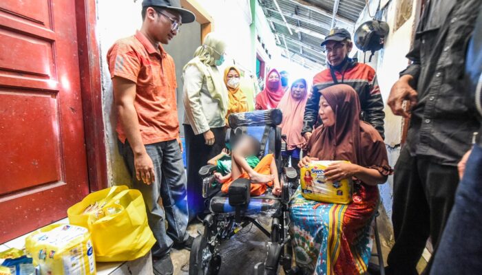 Pemkot Surabaya Bantu Anak Penderita Cerebral Palsy di Dinoyo