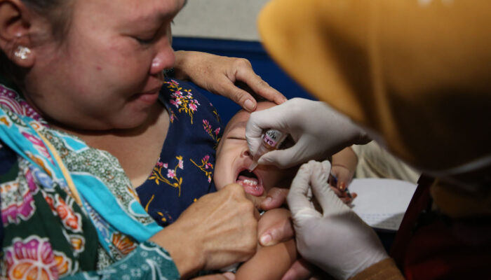 Imunisasi Polio di Surabaya Dimulai, Dinkes Optimis Tuntas Sehari