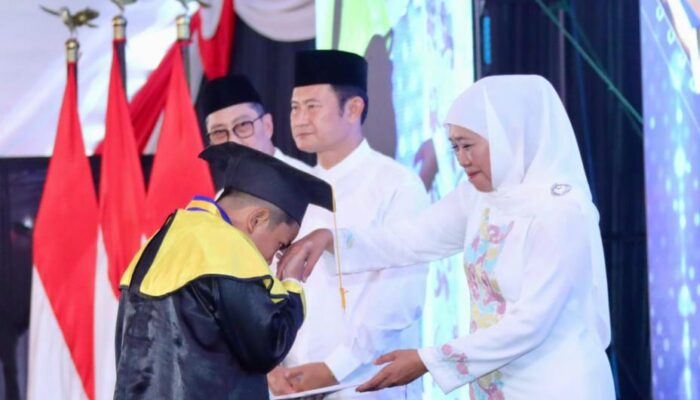 Gubernur Khofifah Dorong Diversifikasi Profesi Dari Kalangan Hafidz dan Hafidzhoh
