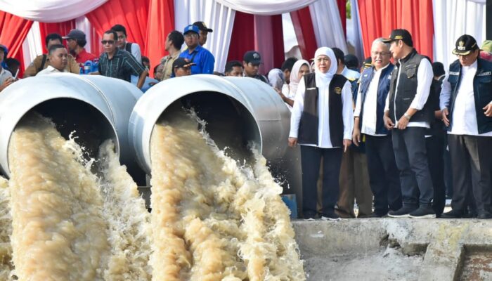 Gubernur Khofifah Resmikan Penambahan Kapasitas Pompa dan Genset di Pintu Air Kuro