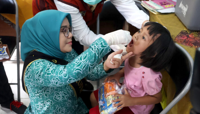 Ketua TP PKK Surabaya Rini Indriyani Targetkan 100.000 Lebih Imunisasi PIN Polio