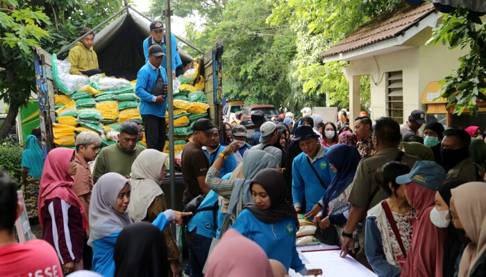 Stabilisasi Pasokan dan Harga Pangan, Pemkot Surabaya Gelar Gerakan Pangan Murah di Rusun Penjaringansari