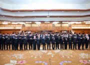 Sekdaprov Adhy Lantik 212 Pejabat Pengawas di Lingkungan Pemprov Jatim