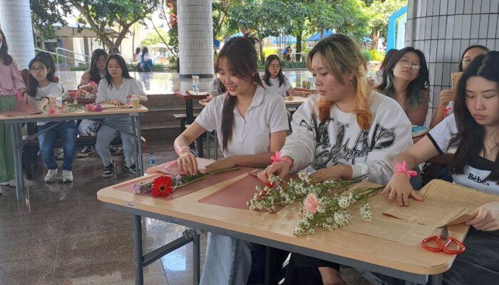 PCU Gelar Flower Arrangement Workshop Sambut Valentine’s Day