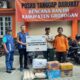 SIG Salurkan Paket Sembako untuk Korban Bencana Banjir Bandang Grobogan dan Demak