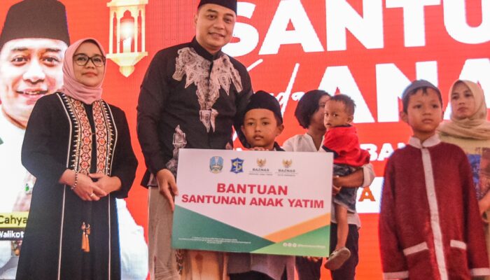 Baznas Surabaya Salurkan ZIS untuk Ribuan Keluarga Miskin dan Anak Yatim