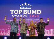 Pemkot Surabaya Raih 6 Penghargaan di TOP BUMD Awards 2024