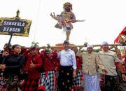 Pawai Seni Ogoh-Ogoh di Balai Kota Surabaya Sambut Hari Raya Nyepi bagi Umat Hindu