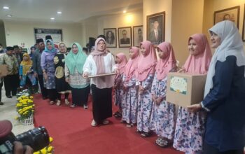 DPRD Surabaya Gelar Acara Bukber dan Santunan Anak Yatim Piatu
