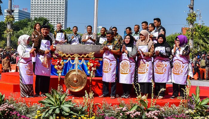 Festival Rujak Uleg 2024, Wujud Kebersamaan dan Kekeluargaan Warga Membangun Surabaya