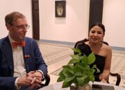 Perwujudan Komitmen Indonesia Dan Belanda, Koningsdag Dirayakan Di Hotel Majapahit