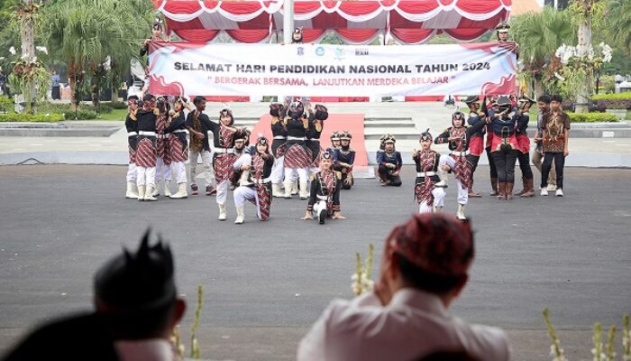 Peringati Hardiknas 2024, Pemkot Surabaya Fokus Optimalkan Kurikulum Merdeka Belajar