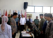 155 PPK Resmi Dilantik, Wali Kota Eri Cahyadi Minta Jaga Netralitas Selama Bertugas