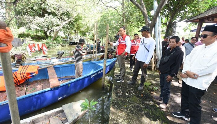 Tingkatkan Pendapatan Nelayan Surabaya, Wali Kota Eri Cahyadi Segera Buatkan SPBU hingga TPI