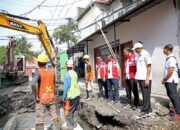Sidak Proyek Box Culvert Jalan Kapasari I Surabaya, Wali Kota Eri Tegur Kontraktor