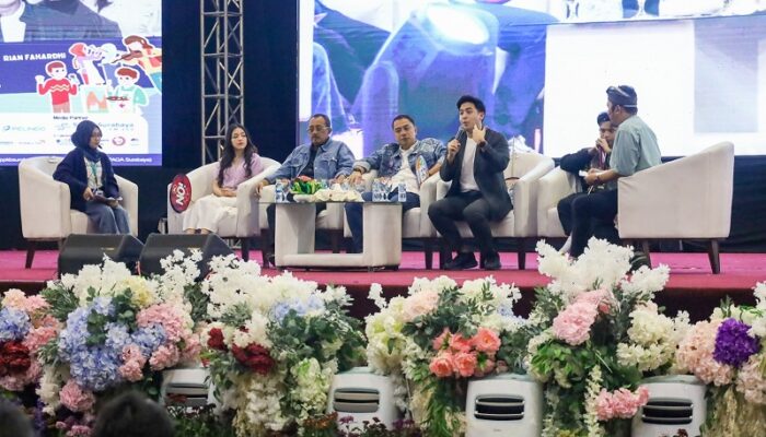 Bersama Jerome Polin, Rian Fahradi, dan Elsa Japasal, Wali Kota Eri Ajak 8 ribu Gen Z di Surabaya Berani Wujudkan Mimpi