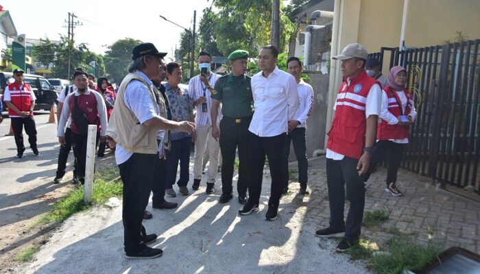 Blusukan di Siwalankerto dan Kutisari, LPMK Beri Apresiasi Wali Kota Eri Tanggulangi Banjir