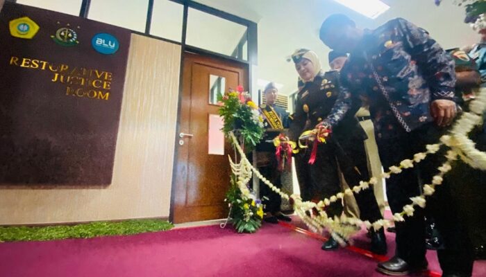 Resmikan Rumah RJ di UTM, Kajati Jatim Berharap Bisa Bermanfaat Bagi Masyarakat