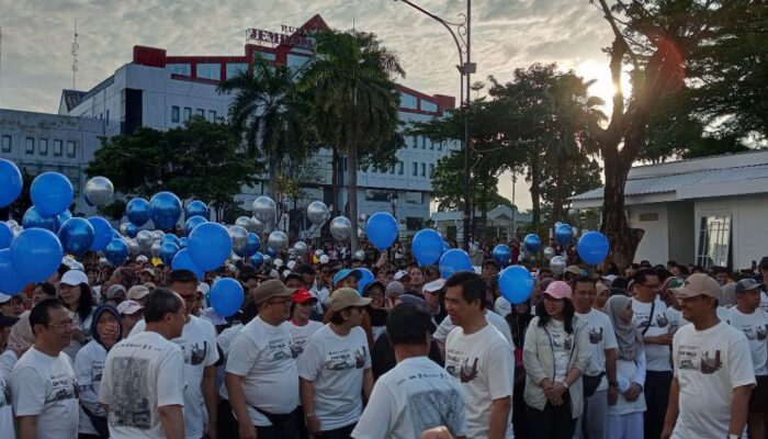 Ribuan Warga Surabaya Ikuti Fun Walk Dalam Gelaran JCC 2024