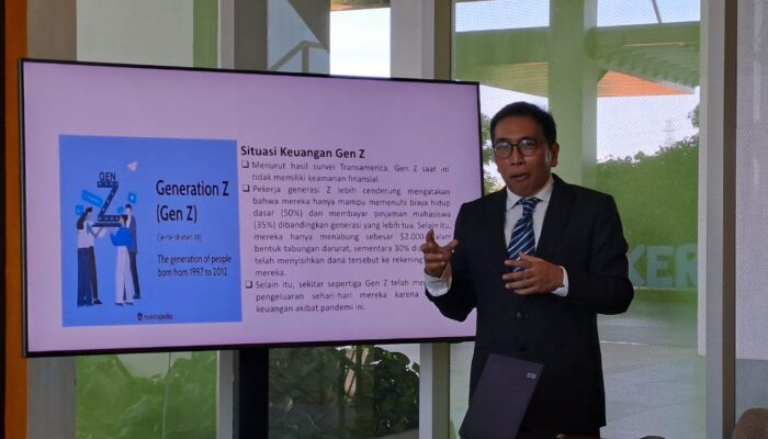 Profesor Baru PCU Bagikan Tantangan Finansial Gen Z di Era Digital