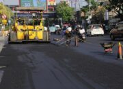 Pemkot Surabaya Lakukan Pengaspalan di Pusat Kota Mulai Juli Hingga Agustus 2024