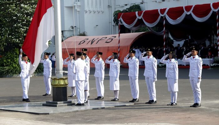 Wali Kota Eri Cahyadi Minta Warga Stop Aktivitas Sejenak saat Lagu Indonesia Raya Dikumandangkan Serentak