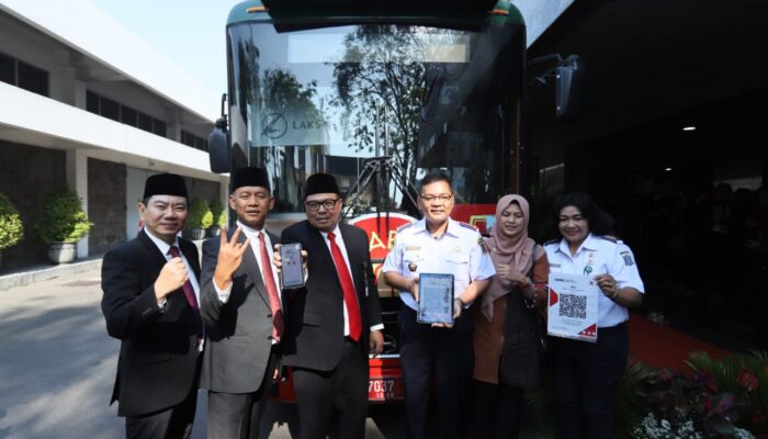 KPw BI Jatim Kampanye Penggunaan Qris Di Sektor Transportasi, E-Parkir, Dan Pariwisata Dalam Rangka PQN