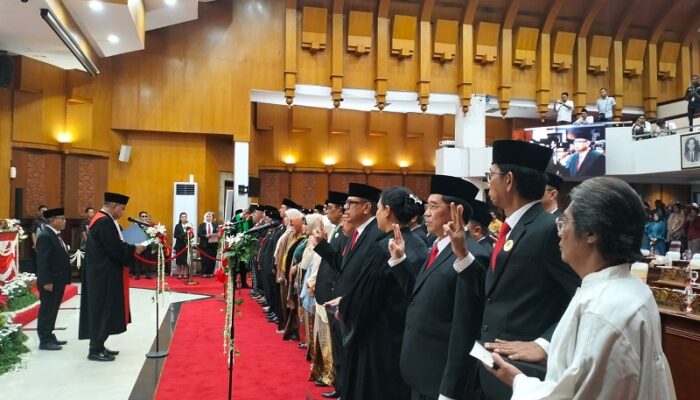 Sekwan DPRD Surabaya Pastikan Rekom Calon Pimpinan dari 4 Partai Sudah Lengkap