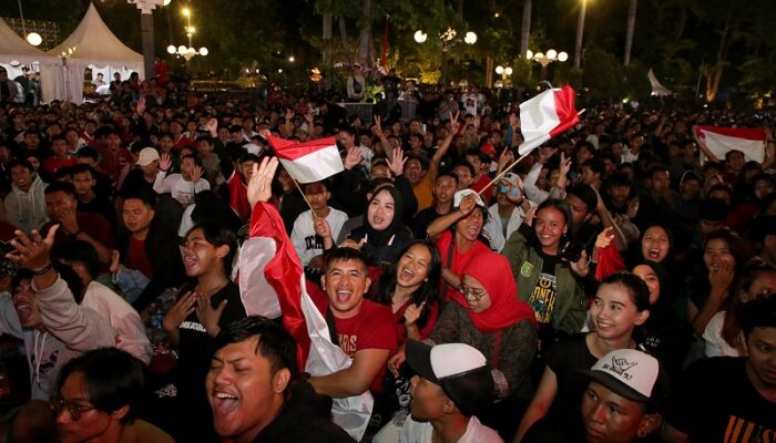 Wali Kota Eri Ajak Warga Nobar Timnas Indonesia vs Australia di Surabaya Expo Center, Gratis!