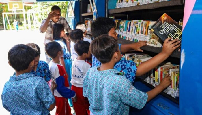 Tambah Koleksi Buku, Begini Cara Dispusip Surabaya Tingkatkan Kunjungan ke Perpustakaan