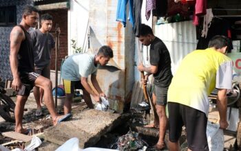 Hadapi Fenomena Hidrometeorologi Basah, Pemkot Ajak Warga Kerja Bakti Massal lewat Surabaya Bergerak