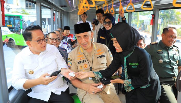 Bus Trans Jatim Koridor V Di Launching