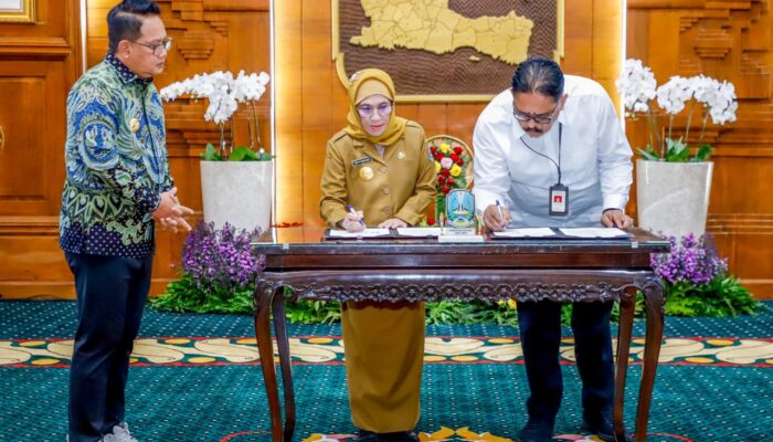 Optimalkan Pembangunan Kesejahteran Sosial, Pemprov Jatim MoU Bersama Poltek Kessos Kemensos RI