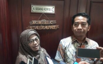 Dorong Optimalisasi PAD dan Realisasi Program, Komisi C DPRD Surabaya Gelar Rapat Perdana