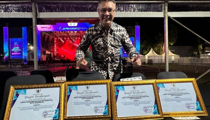 Pemkot Surabaya Raih 4 Penghargaan Terbaik Pertama di Jatim Public Relation Award 2024