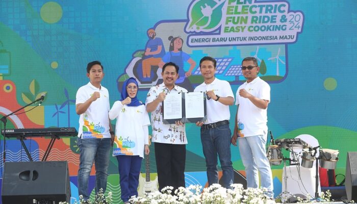 Pemkot Surabaya Bersama PLN Tambah 4 Titik SPKLU, Sebagai Langkah Optimalisasi Kendaraan Listrik