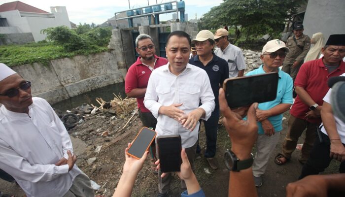 Wali Kota Eri Cahyadi Sidak Tanggul Jebol di Simo Hilir