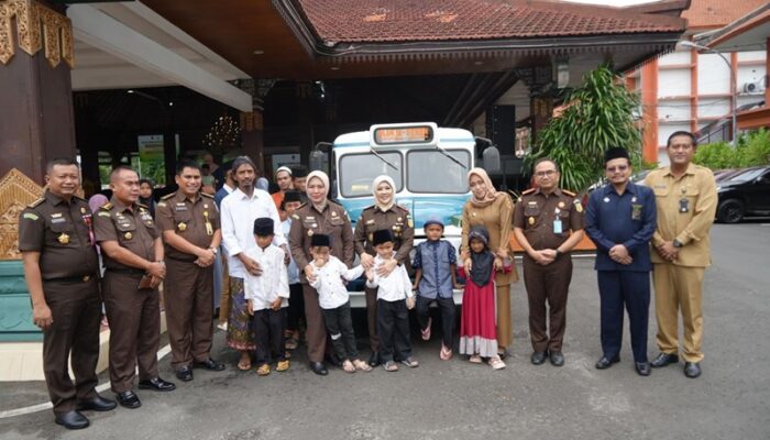 Kajati Mia Amiati Hadiri Sidang Penetapan Perwalian Anak di Mojokerto