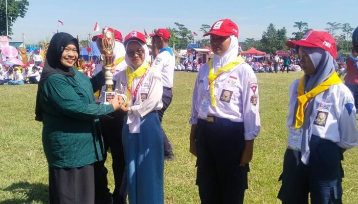 Perwakilan SMPN 2 Kepung Sabet Juara 3 dan 6 di Lomba JUMBARA Tingkat Kabupaten